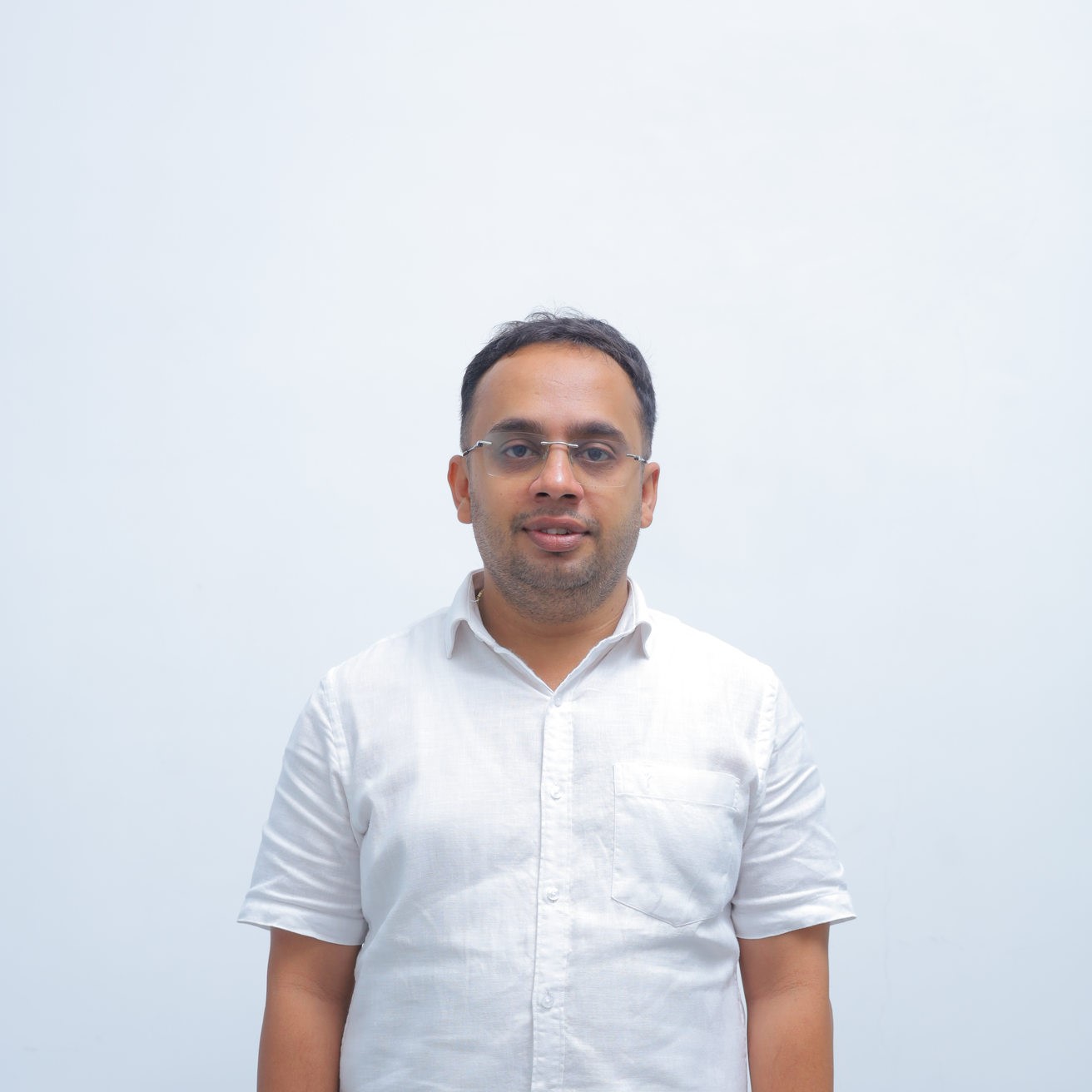 Dr. RAVI KUMAR P