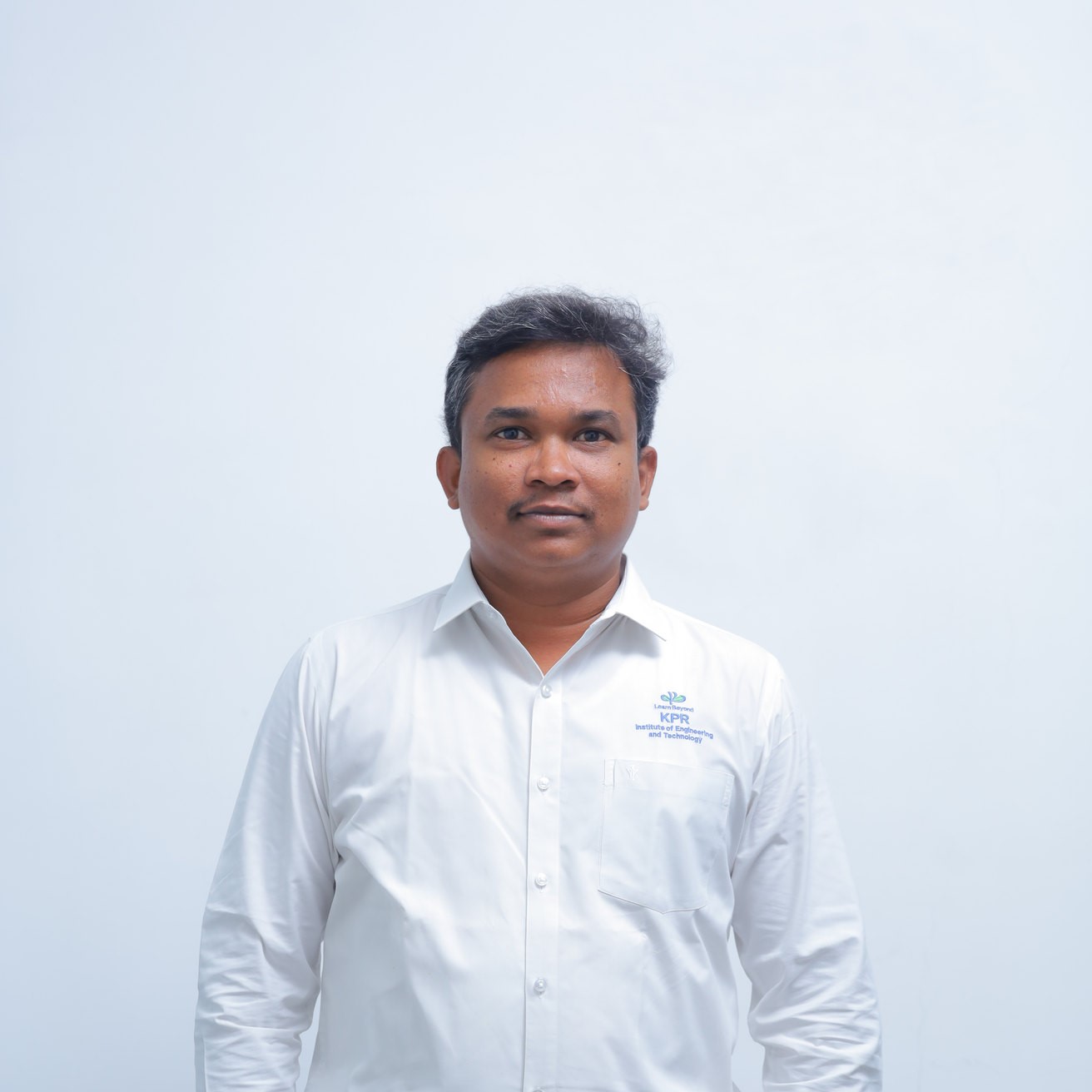 Dr. SENTHIL S M